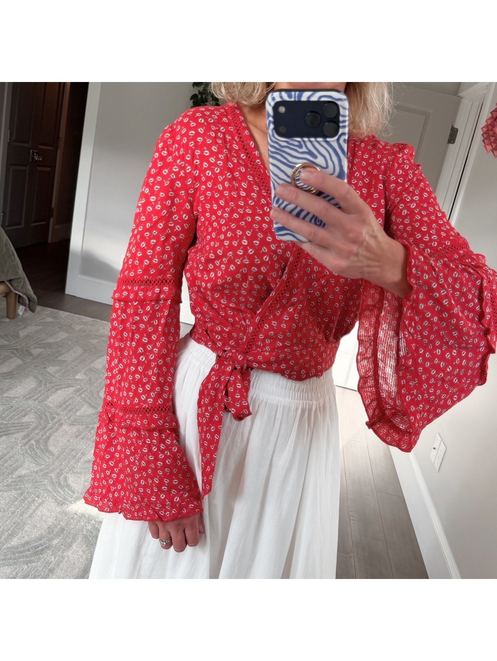 Band of Gypsies Red Viscose Wrap Blouse | Bell SleevesSize S
